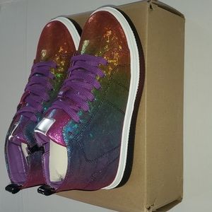 NWT Youth Size 5 Steve Madden Juice Iridescent High Top Sneaker